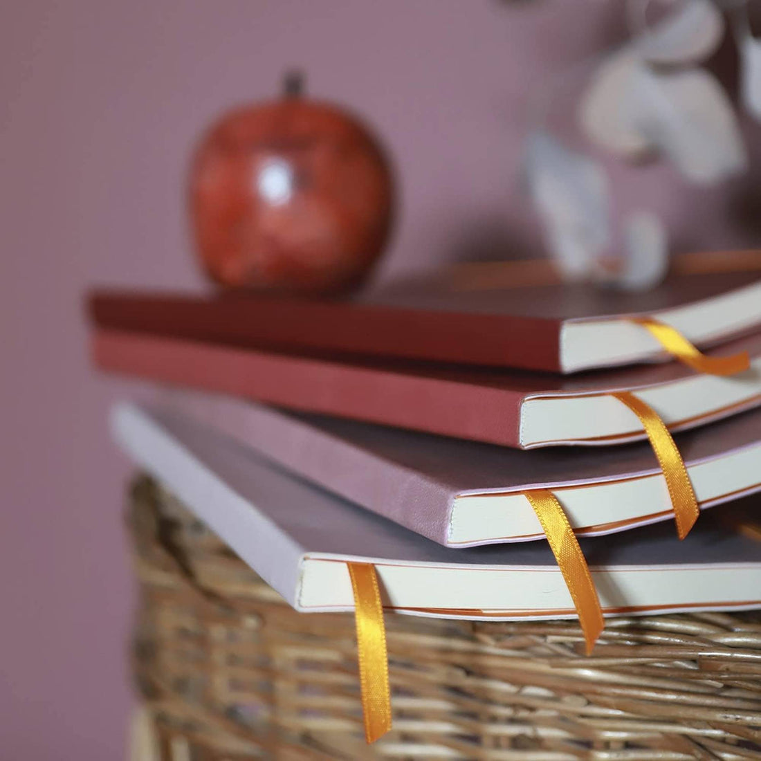 Carnet souple dot -lie de vin- A5. 160 pages  (14.8x21cm) RHODIA