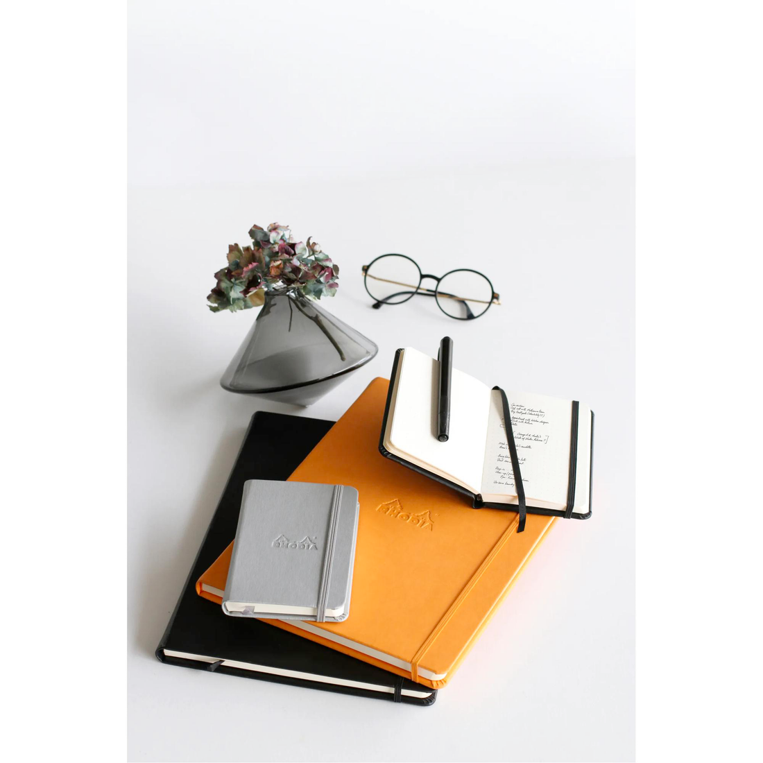 Hardcover Notebook Lined -Silver- A5. 192 pages (5.8x8.3in)