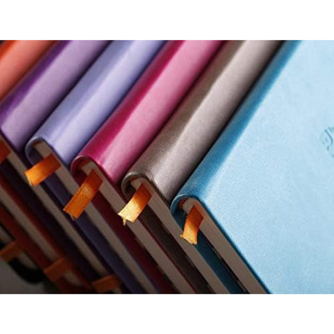 Carnet rembordé rigide ligné -bleu saphir- A5. 192 pages (14.8x21cm) RHODIA