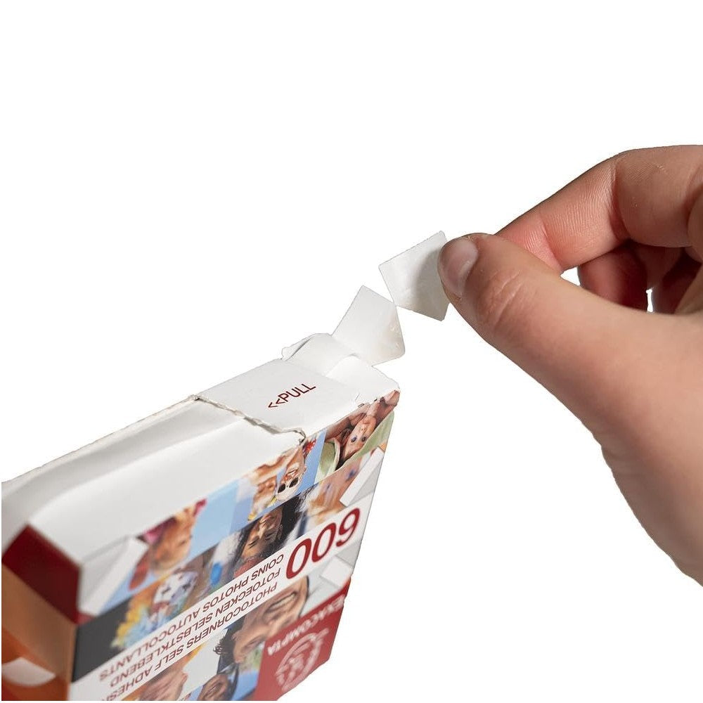 Self-adhesive photo corners (600)