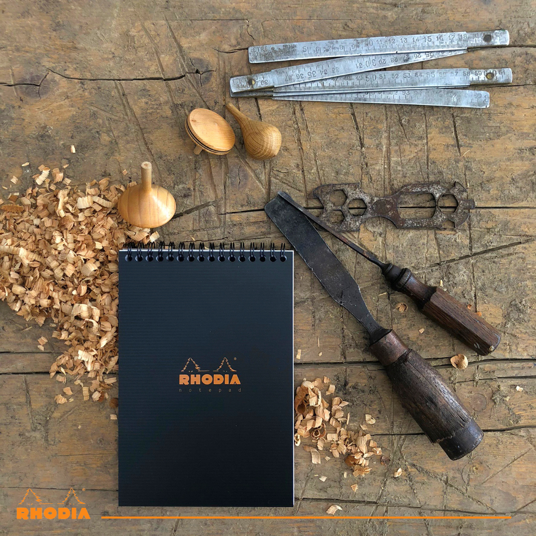 Bloc-notes reliures spirales ligné -noir- A5. 80 feuilles (14.8x21cm) RHODIA