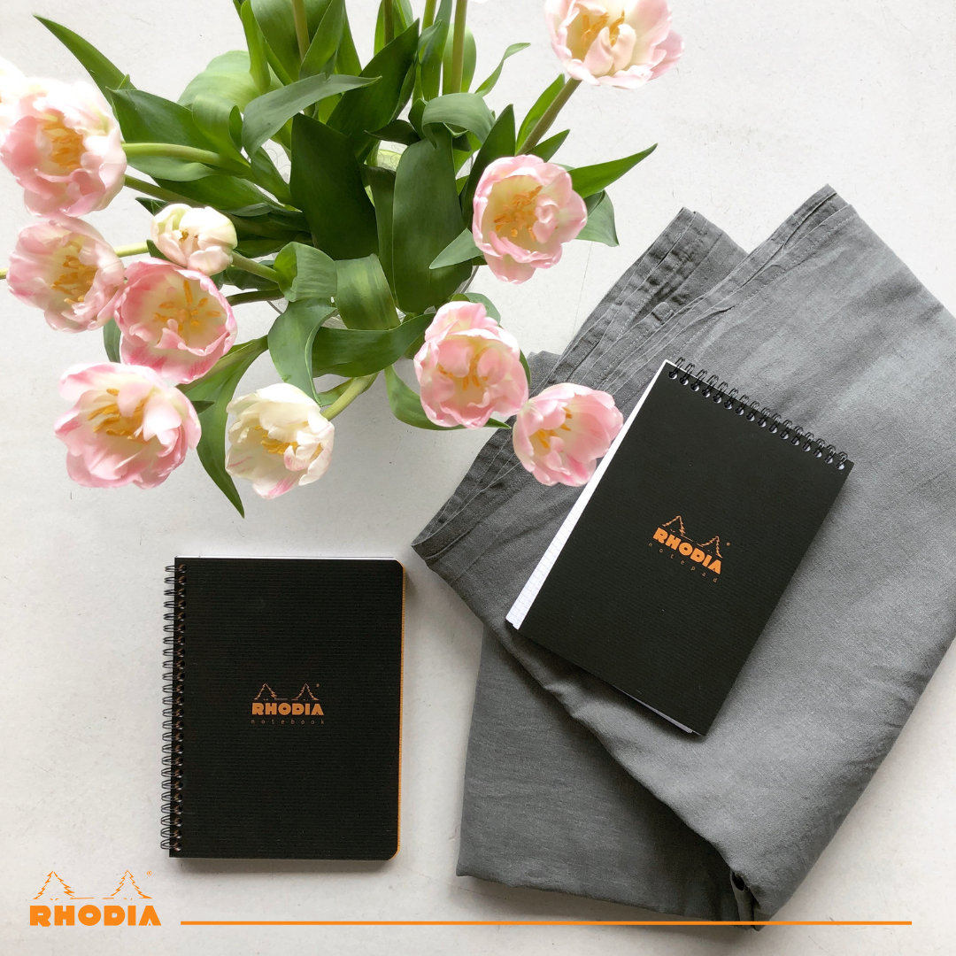 Bloc-notes reliures spirales ligné -noir- A5. 80 feuilles (14.8x21cm) RHODIA