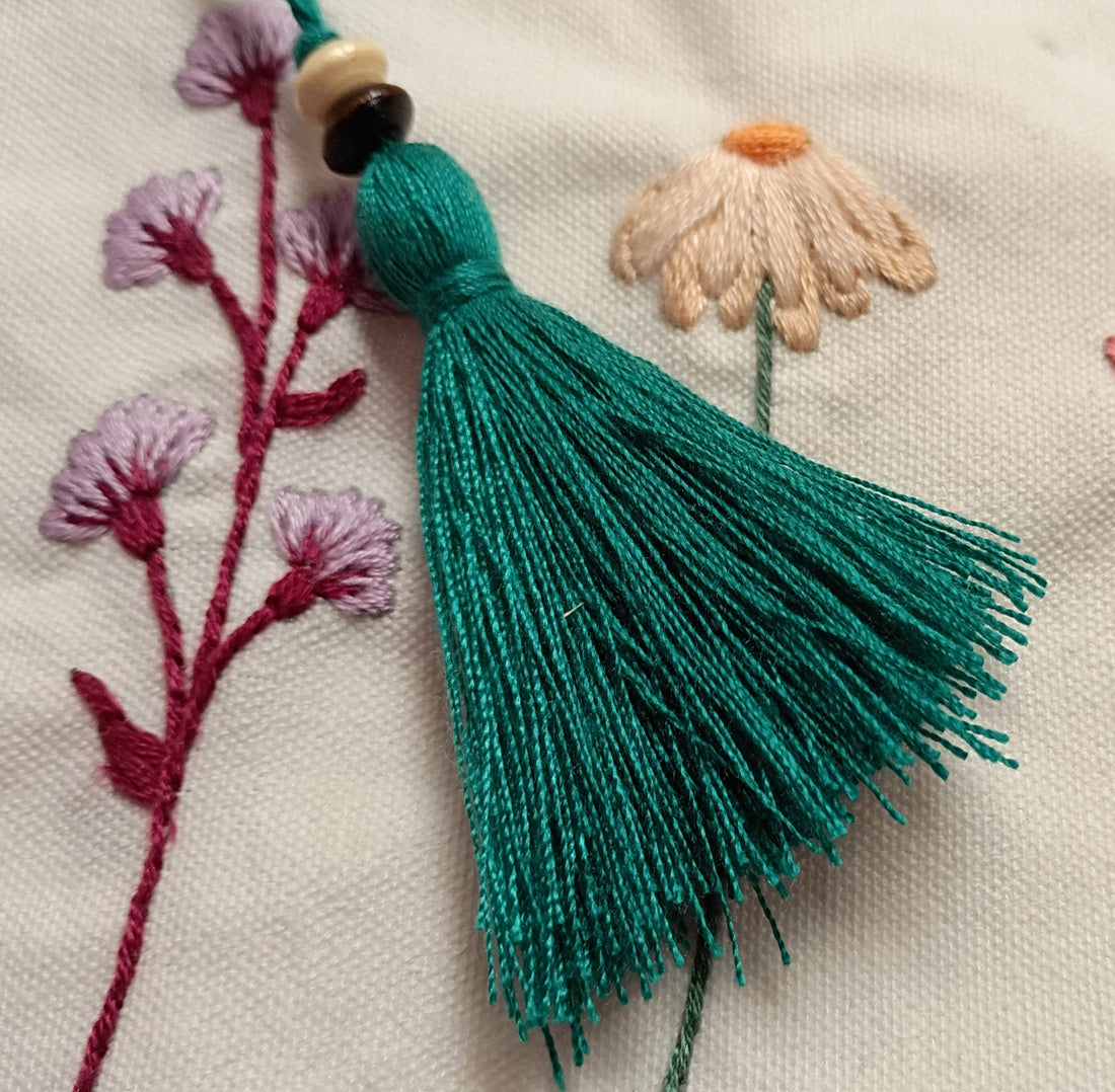 KIT DE BRODERIE – POCHETTE FLORALE
