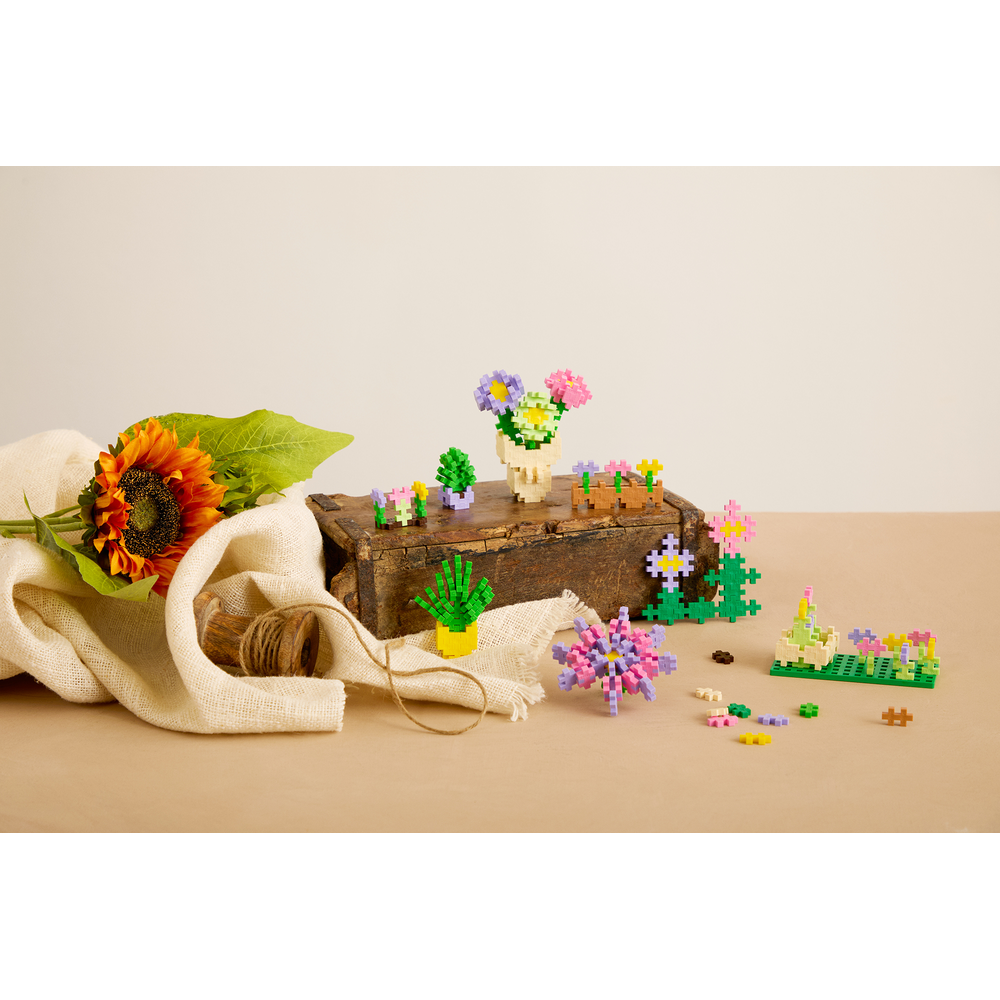 LEARN TO BUILD - MARCHÉ DE FLEURS PLUS PLUS