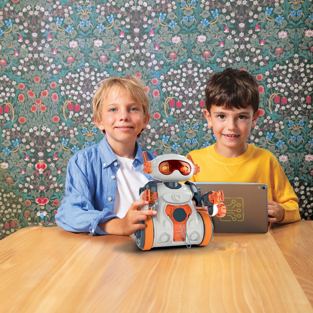 SCIENCE & PLAY: MIO THE ROBOT CLEMENTONI