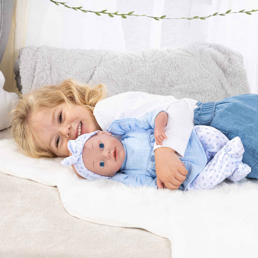 POUPÉE REBORN - 38 CM