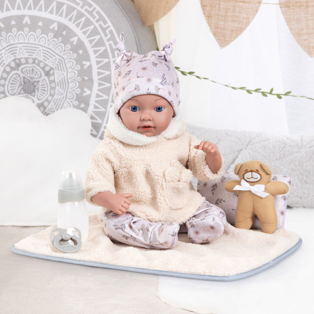 POUPÉE REBORN BABY AVEC COUVERTURE ET OREILLER - 38 CM