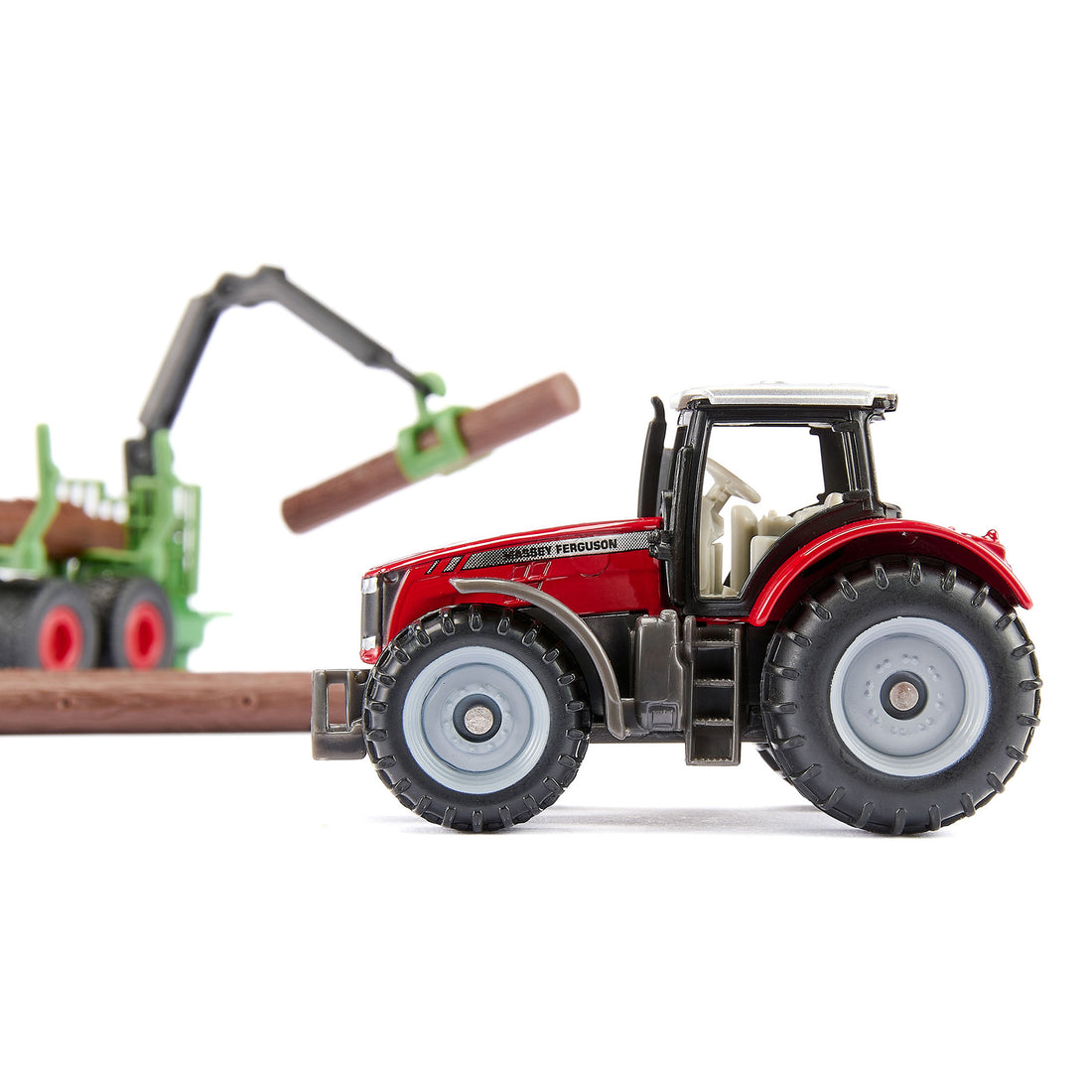 MASSEY FERGUSON AVEC REMORQUE